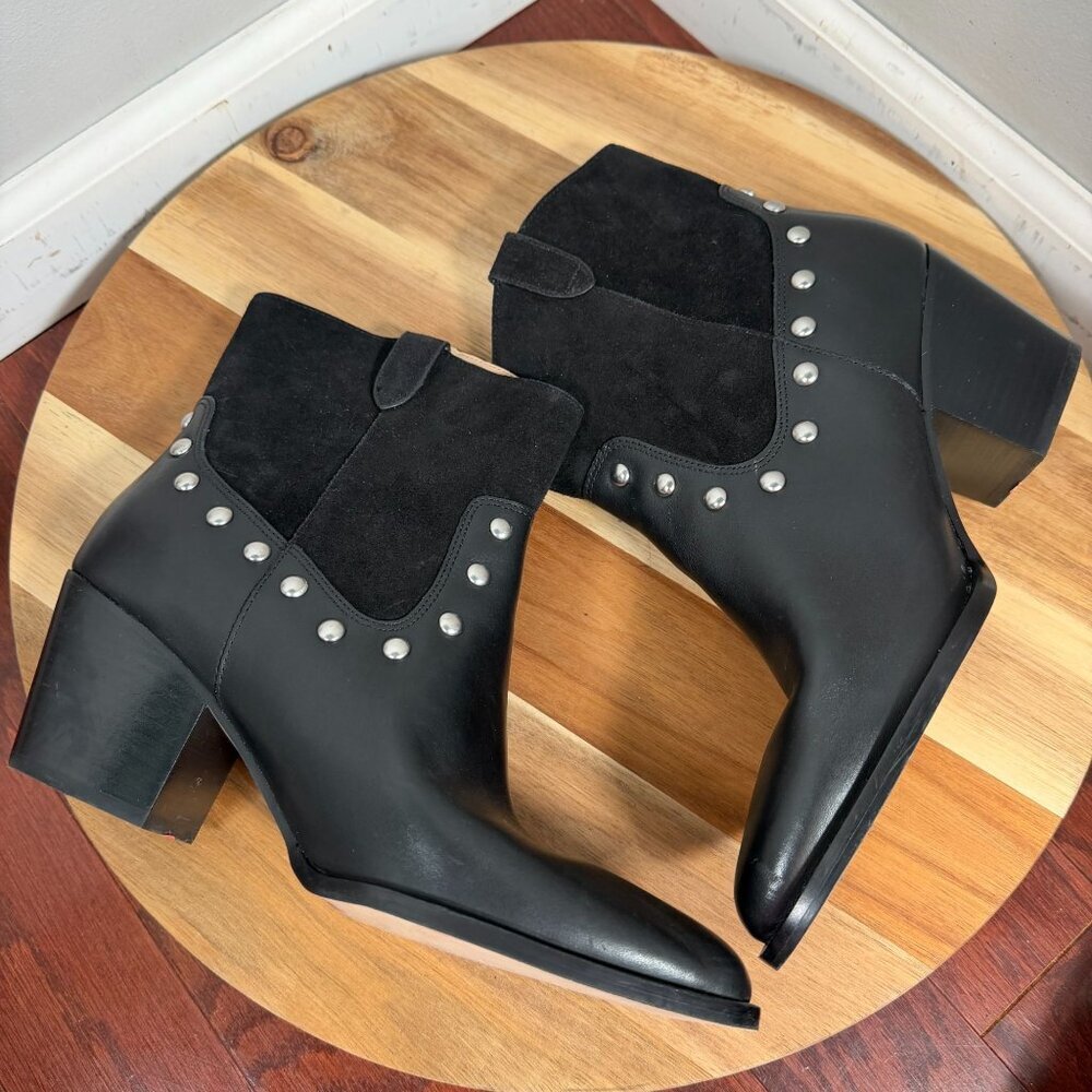 COACH Women's CM600 Black Leather Suede Studded Western Ankle Bootie Size 10B - Picture 7 of 11
